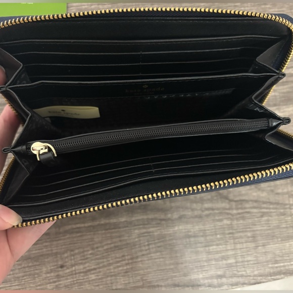 NWT Kate Spade ♠️ Briar Lane Night Rose Wallet - Picture 3 of 12